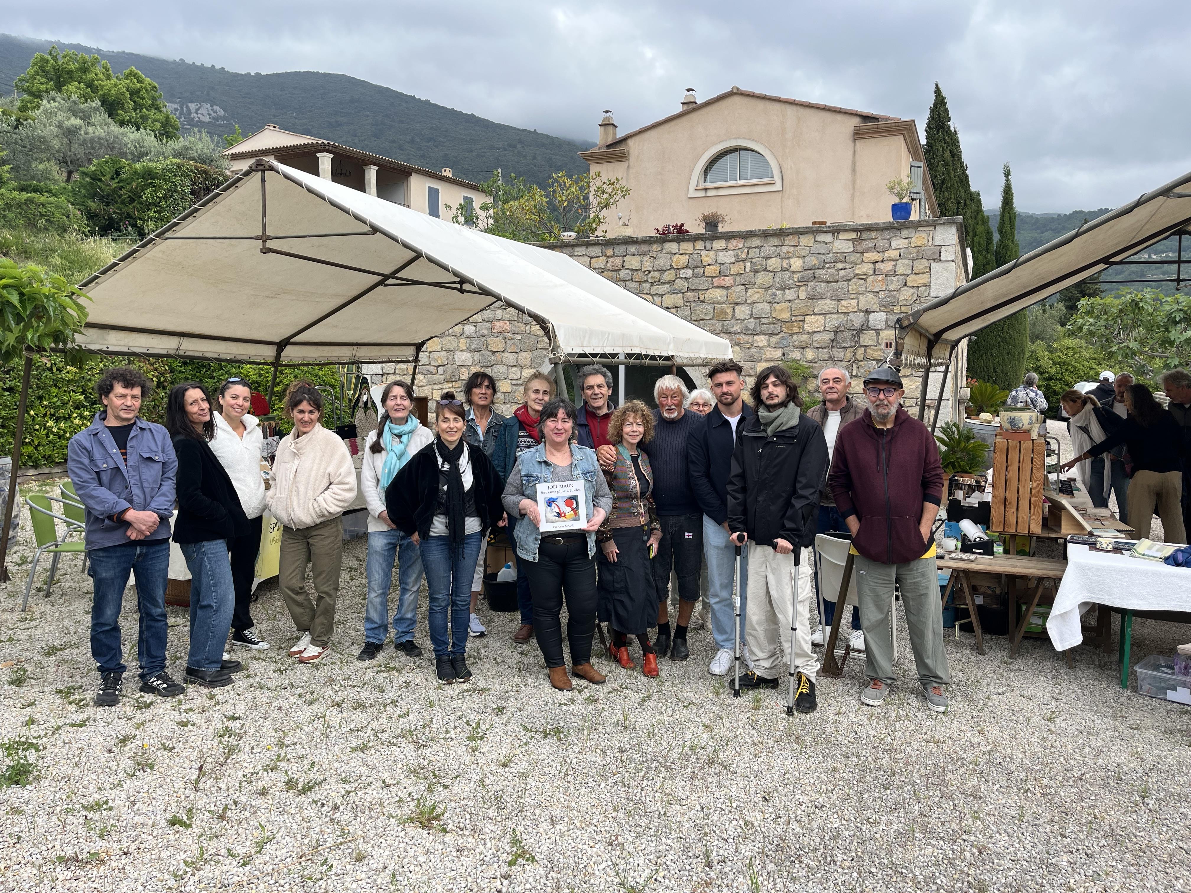 Près de 150 visiteurs au marché d’artisanat de The Orange Tree Galerie